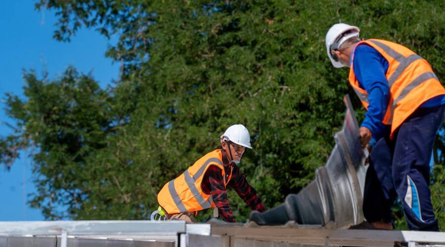 Roof leak detection in Niagara, WI